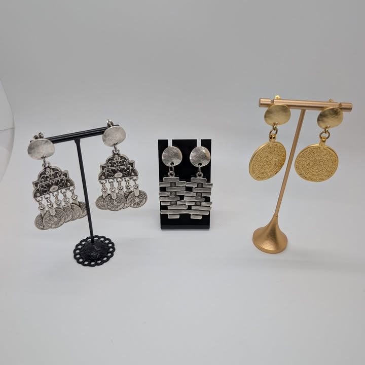 Unique Twist by Lisa